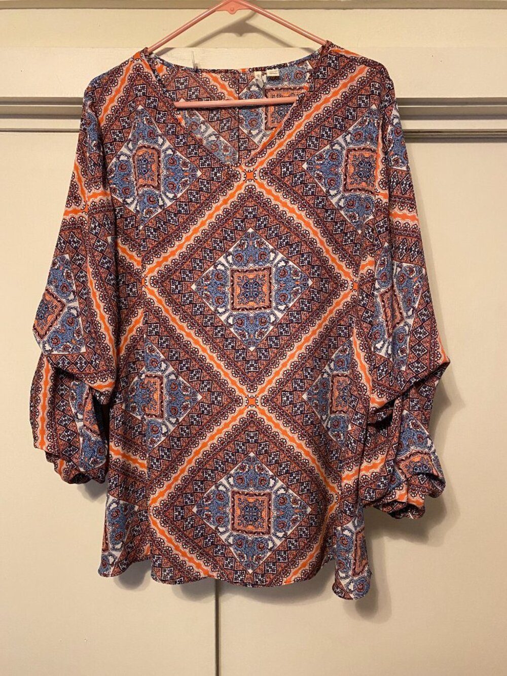 Cato Est. 1946, 3/4 length, double layered sleeve, blouse/tunic, size 14/16W